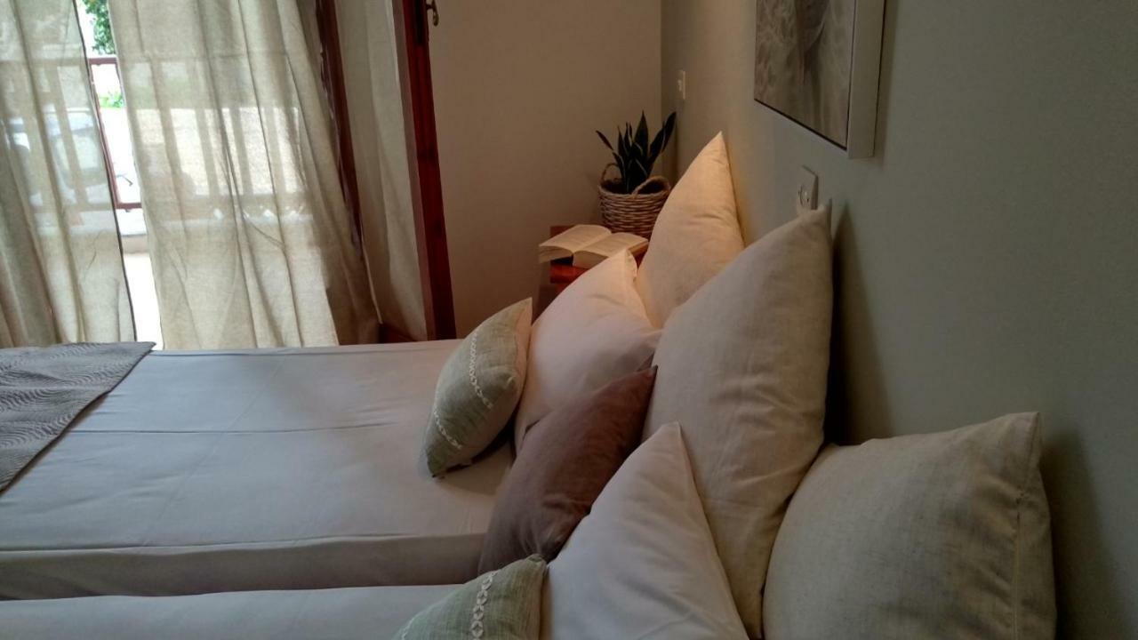 Ilaira Apart otel Skála Eresoú Dış mekan fotoğraf